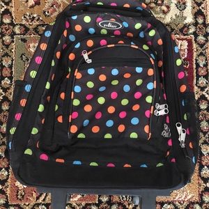 Everest rolling back pack with multiple pockets